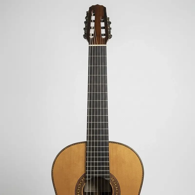 escala de um violão sete cordas