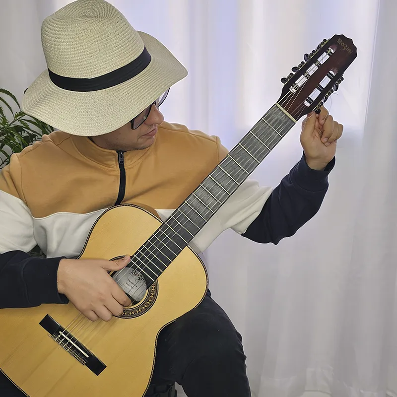 verificando a afinação do violão